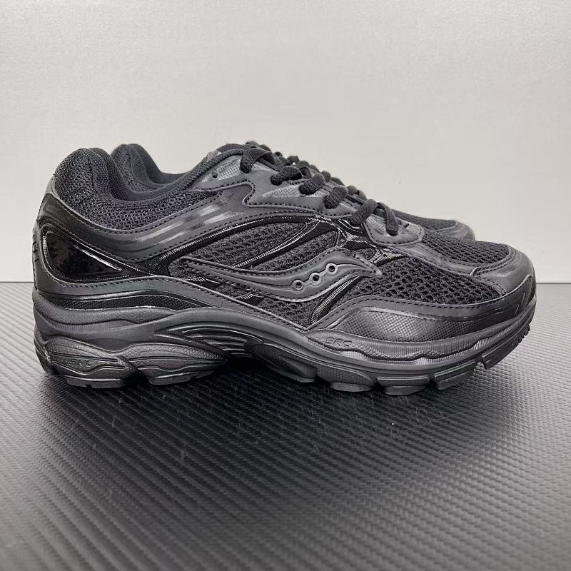 Saucony ProGrid Omni 9