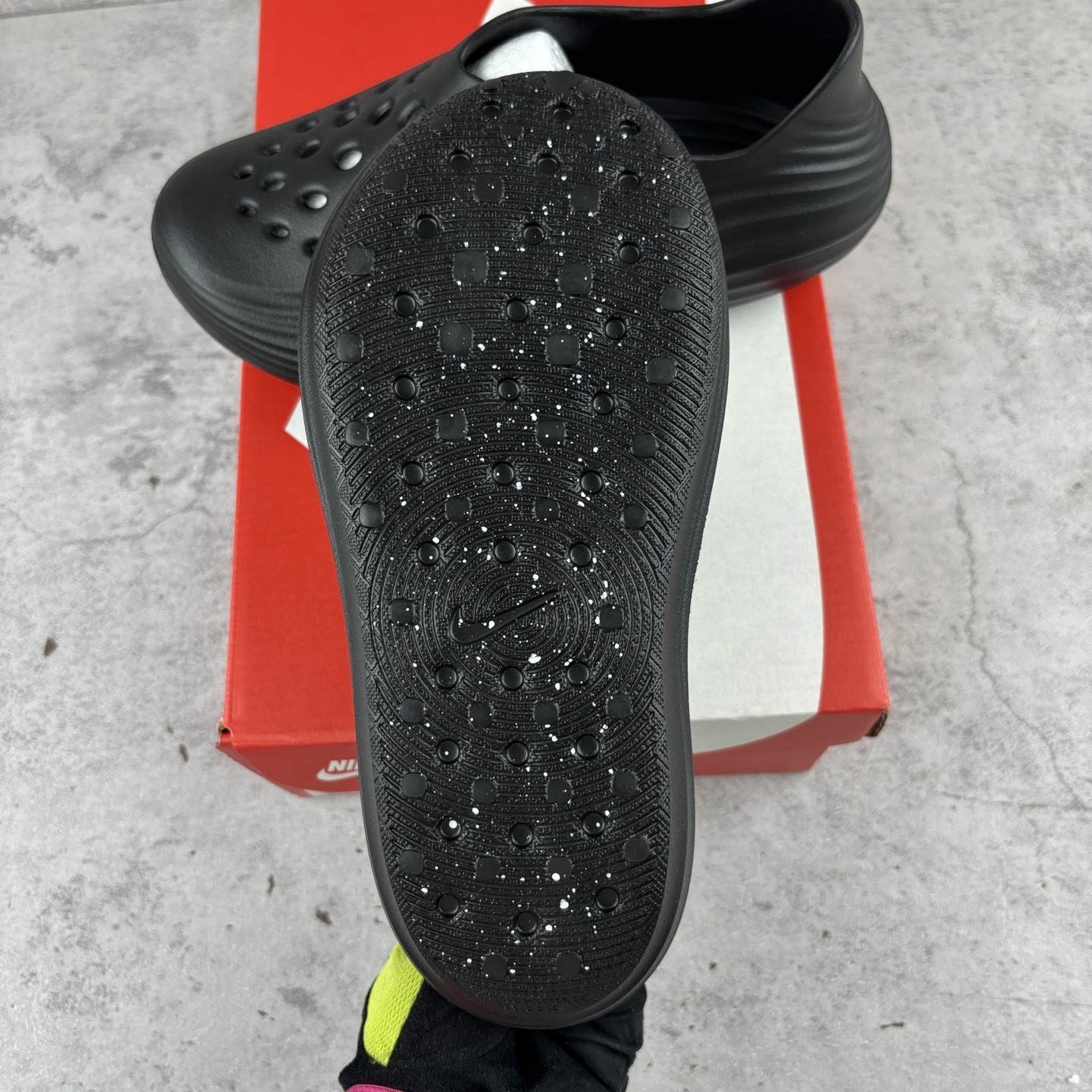 Nike ReactX Rejuven8 Sneakers detail 1