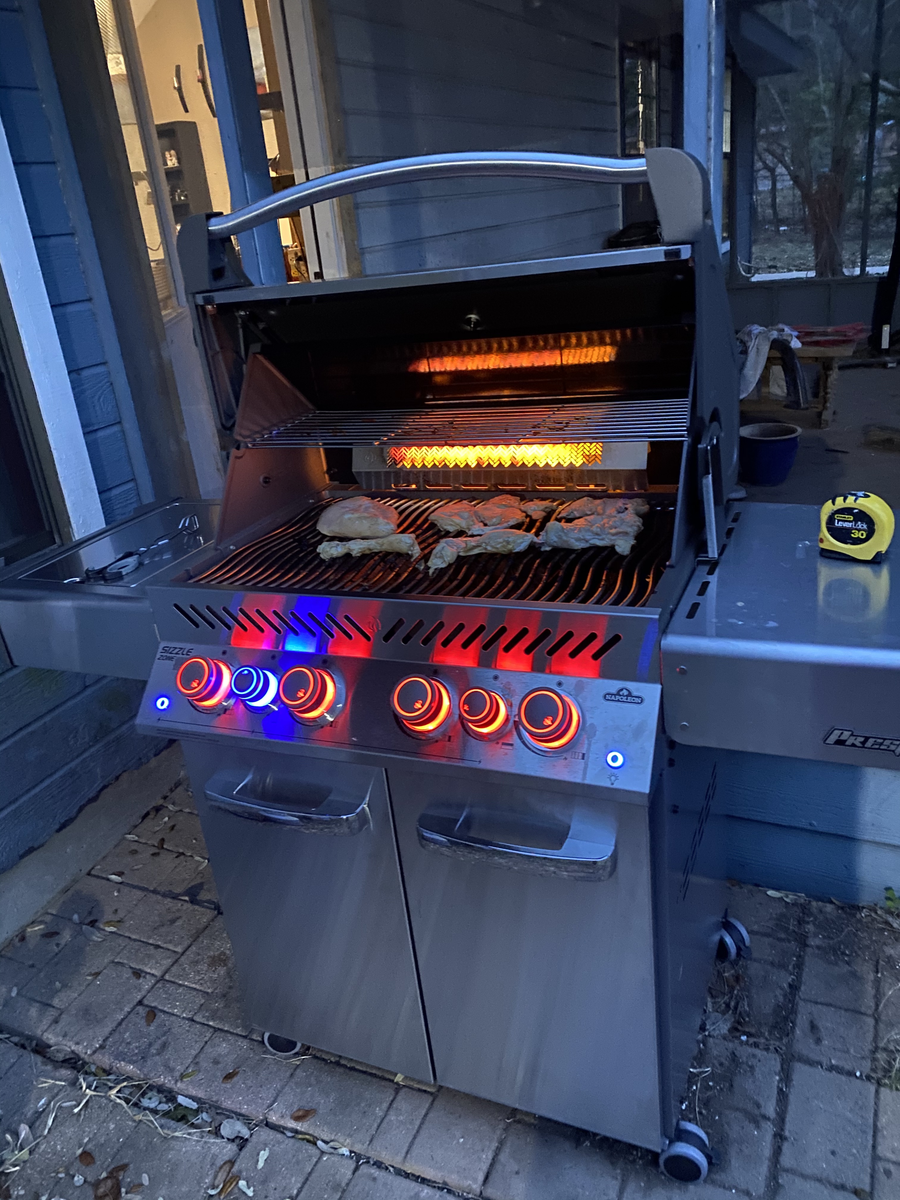 Napoleon P500RSIBPSS-3 Prestige 500 RSIB Propane Gas Grill