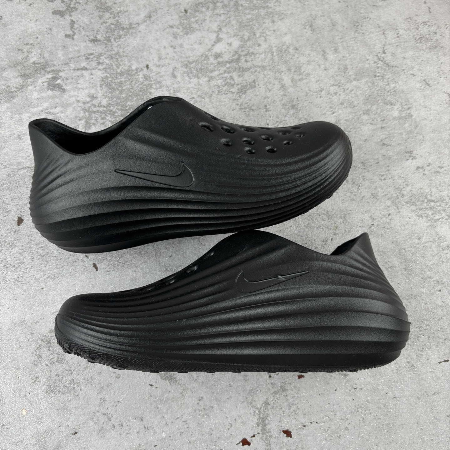 Nike ReactX Rejuven8 Sneakers detail 3