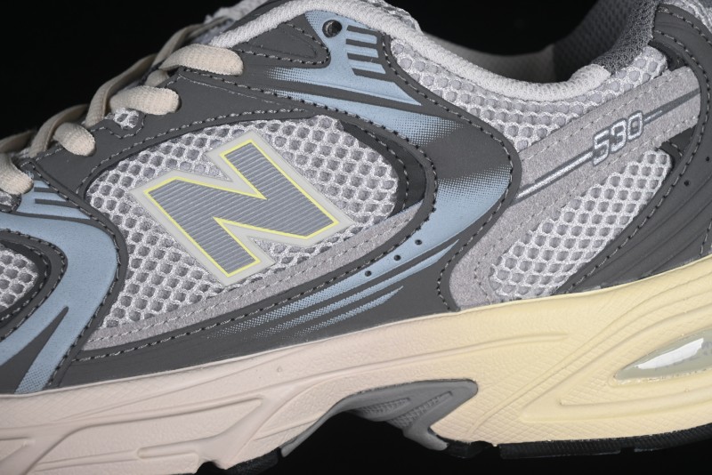 New Balance 530