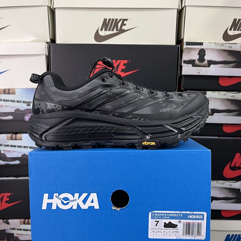 Hoka Clifton 9 Sneakers