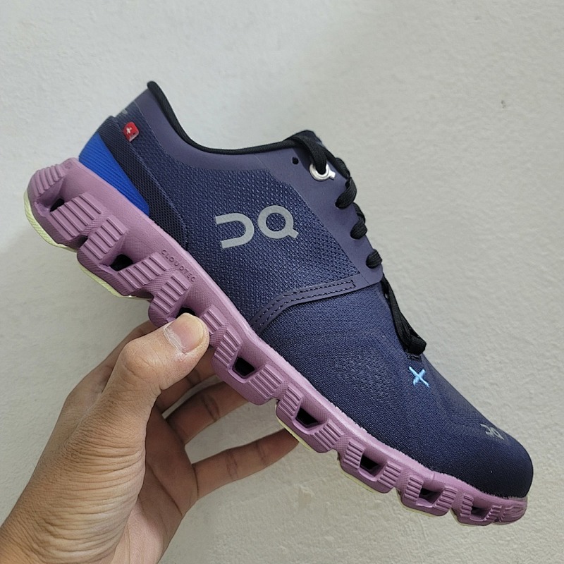 On Cloud 5 colour options