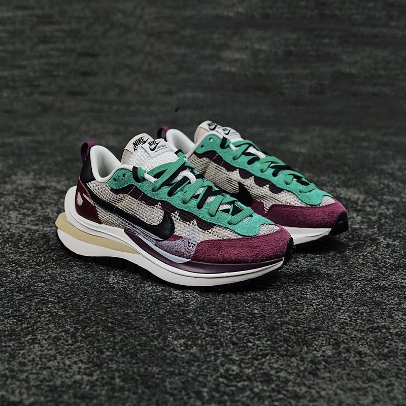 Nike x sacai Sneakers
