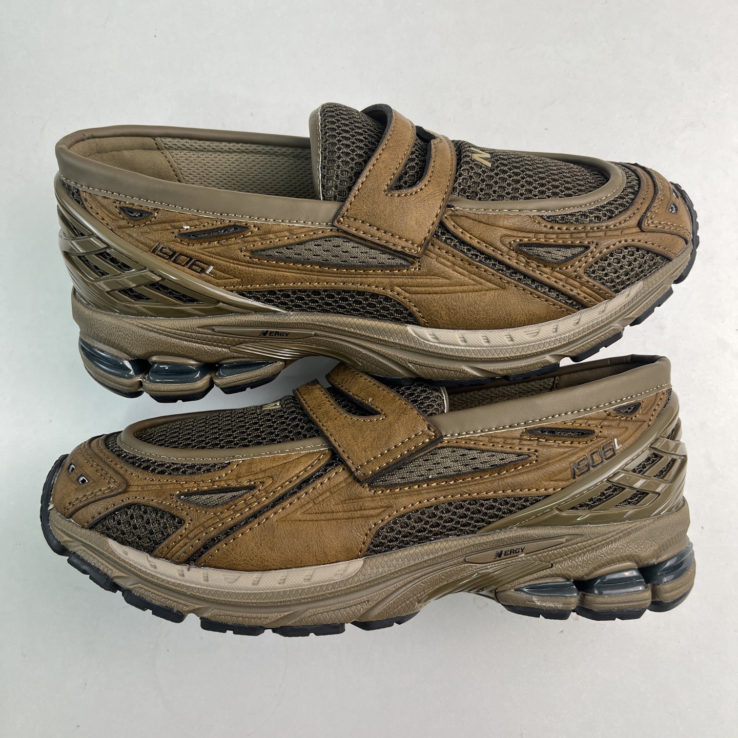 New Balance 1906 Loafer Sneakers detail 3