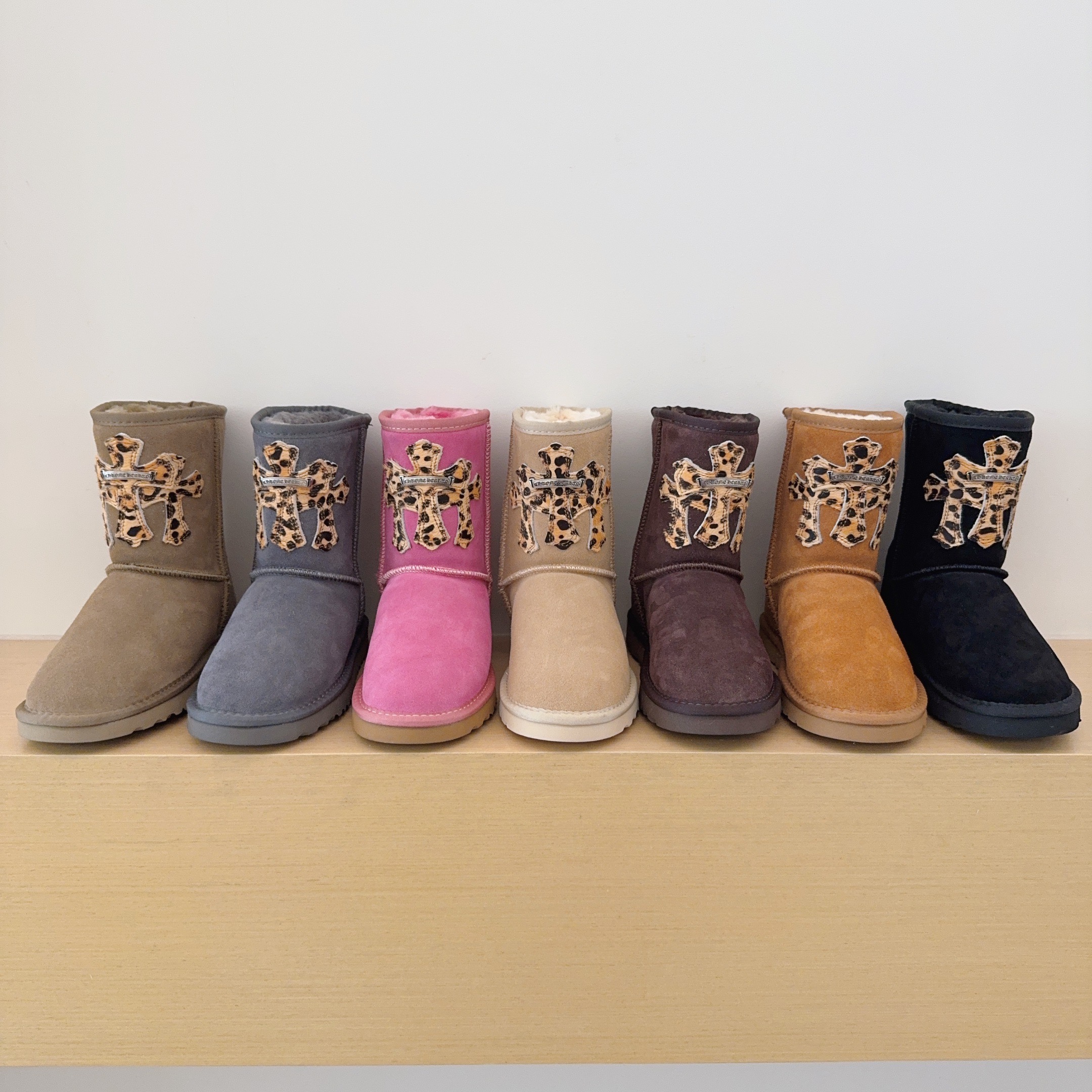 UGG Kids Leopard Print Cross Motif