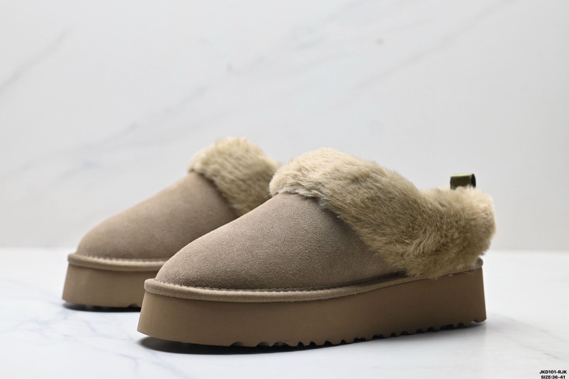 UGG Classic Clear Mini Detail 21
