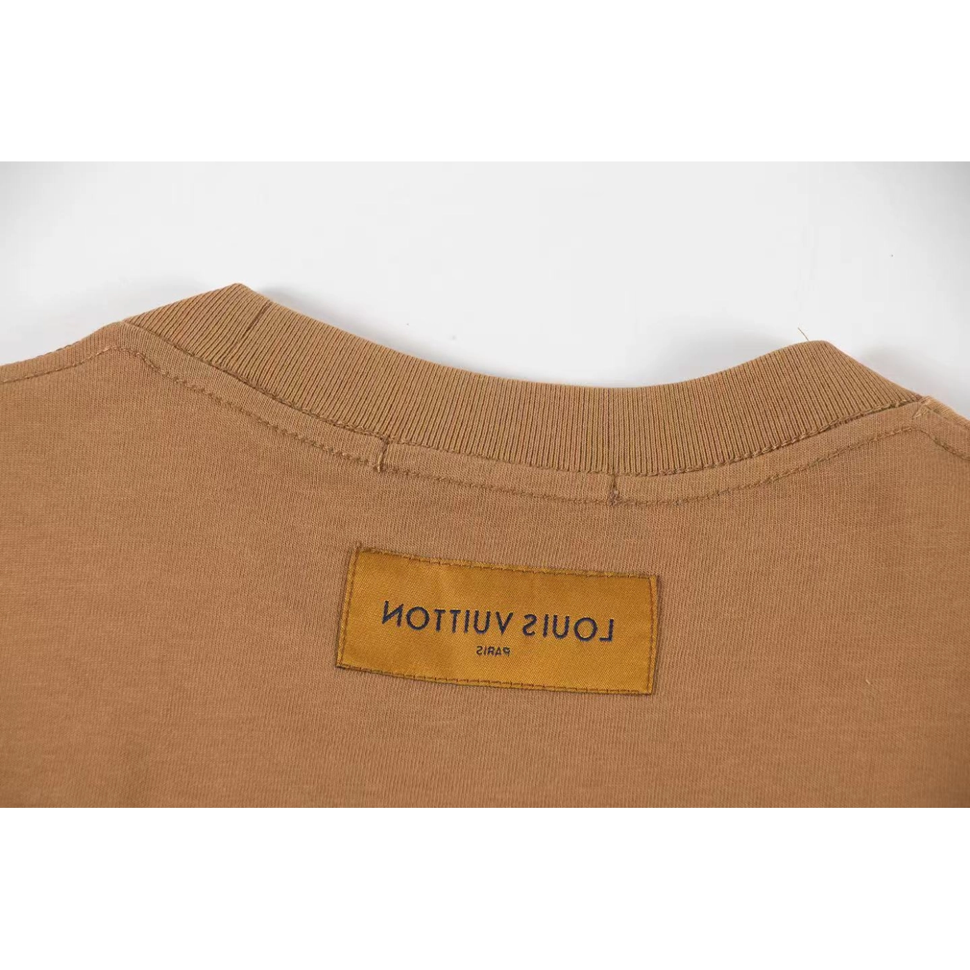 Louis Vuitton T-shirt Z030 Black/White/Khaki