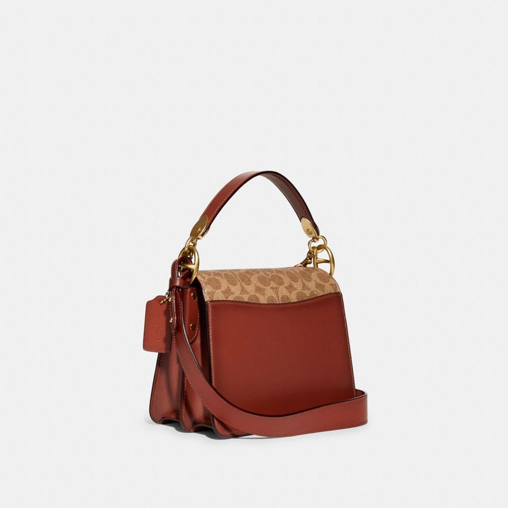 COAthtCH Classic handbags