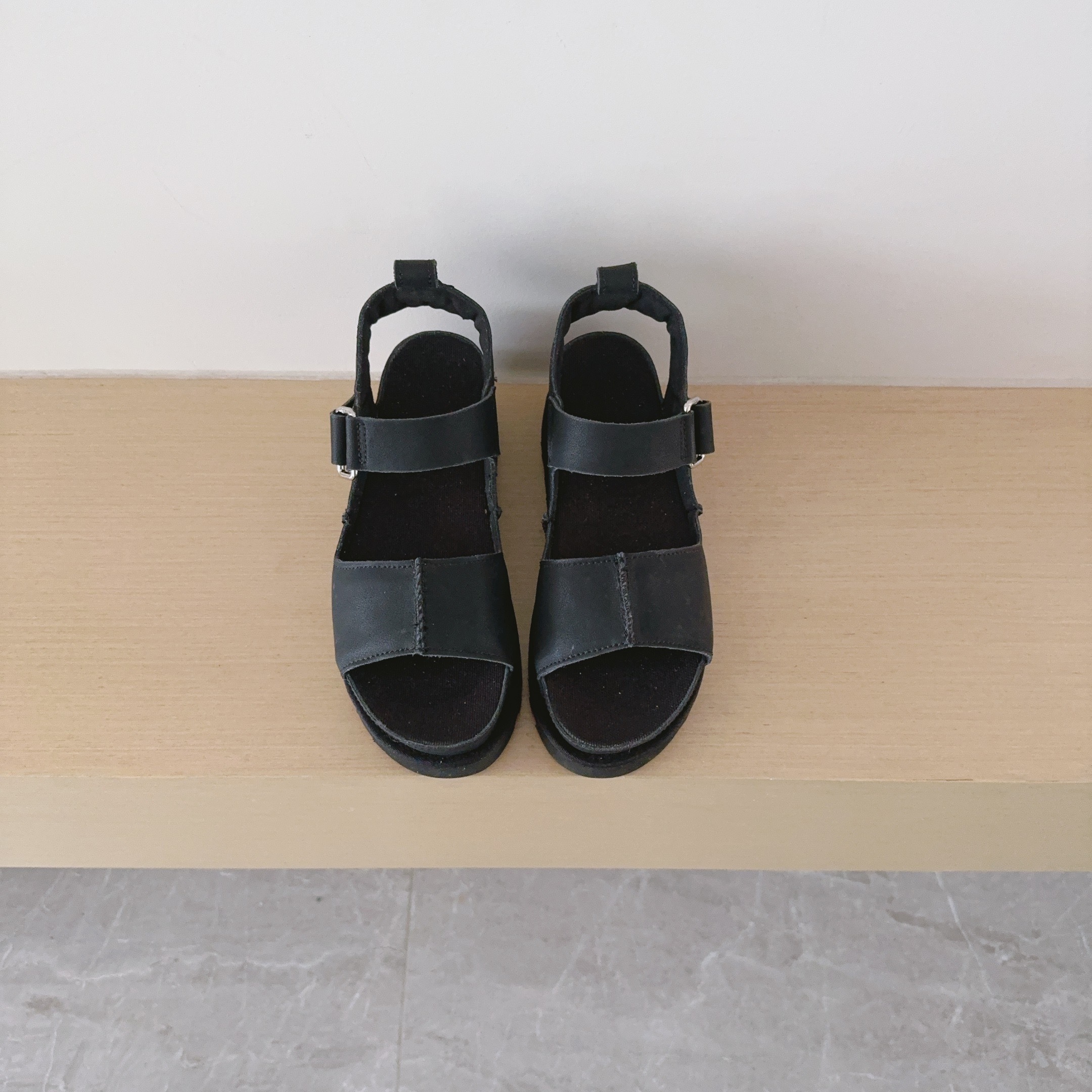 Center Seam Sandals