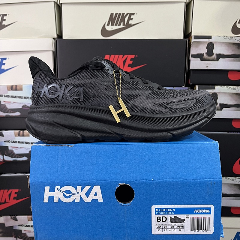 Hoka Clifton 9 Sneakers