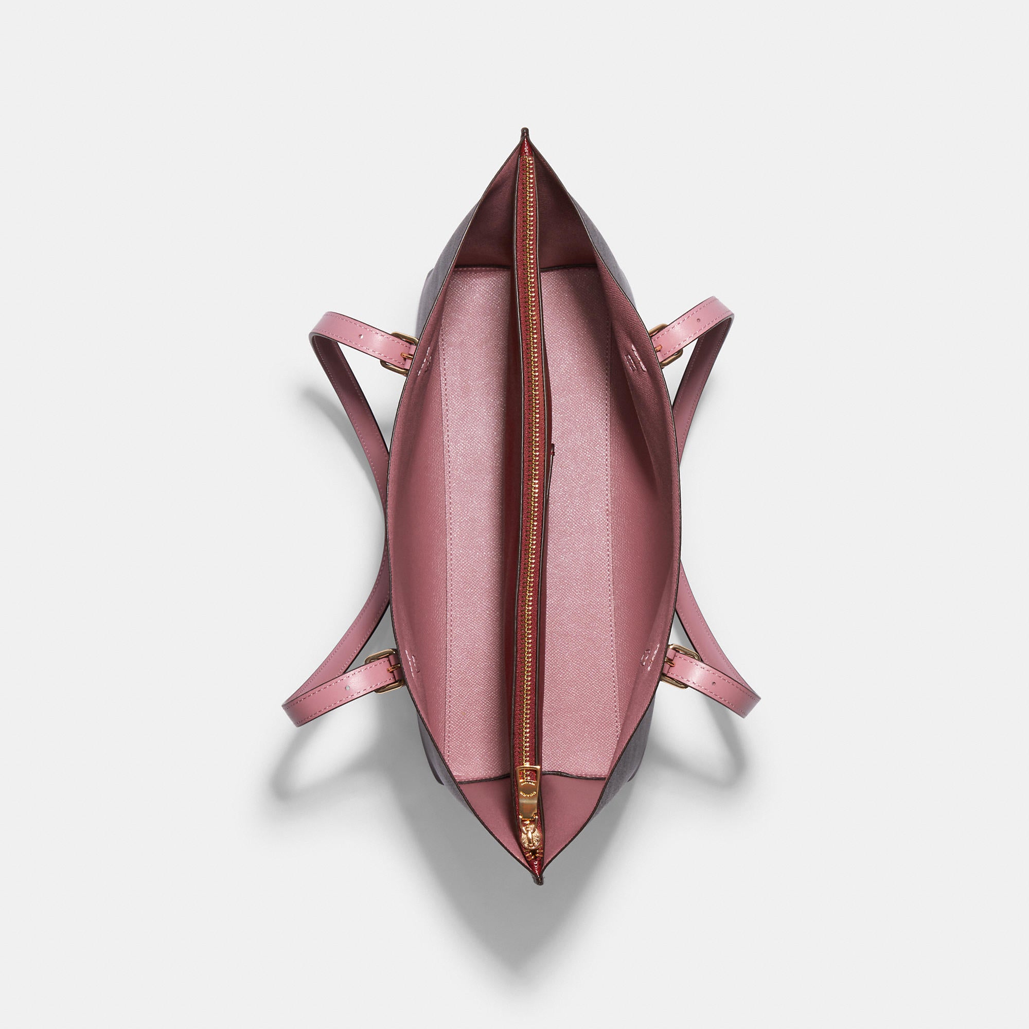 COAthtCH Classic handbags