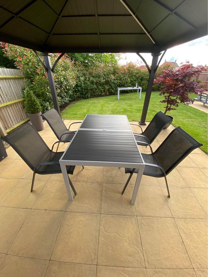 Aluminium Textoline Stackable Garden Chairs - Comes with tables