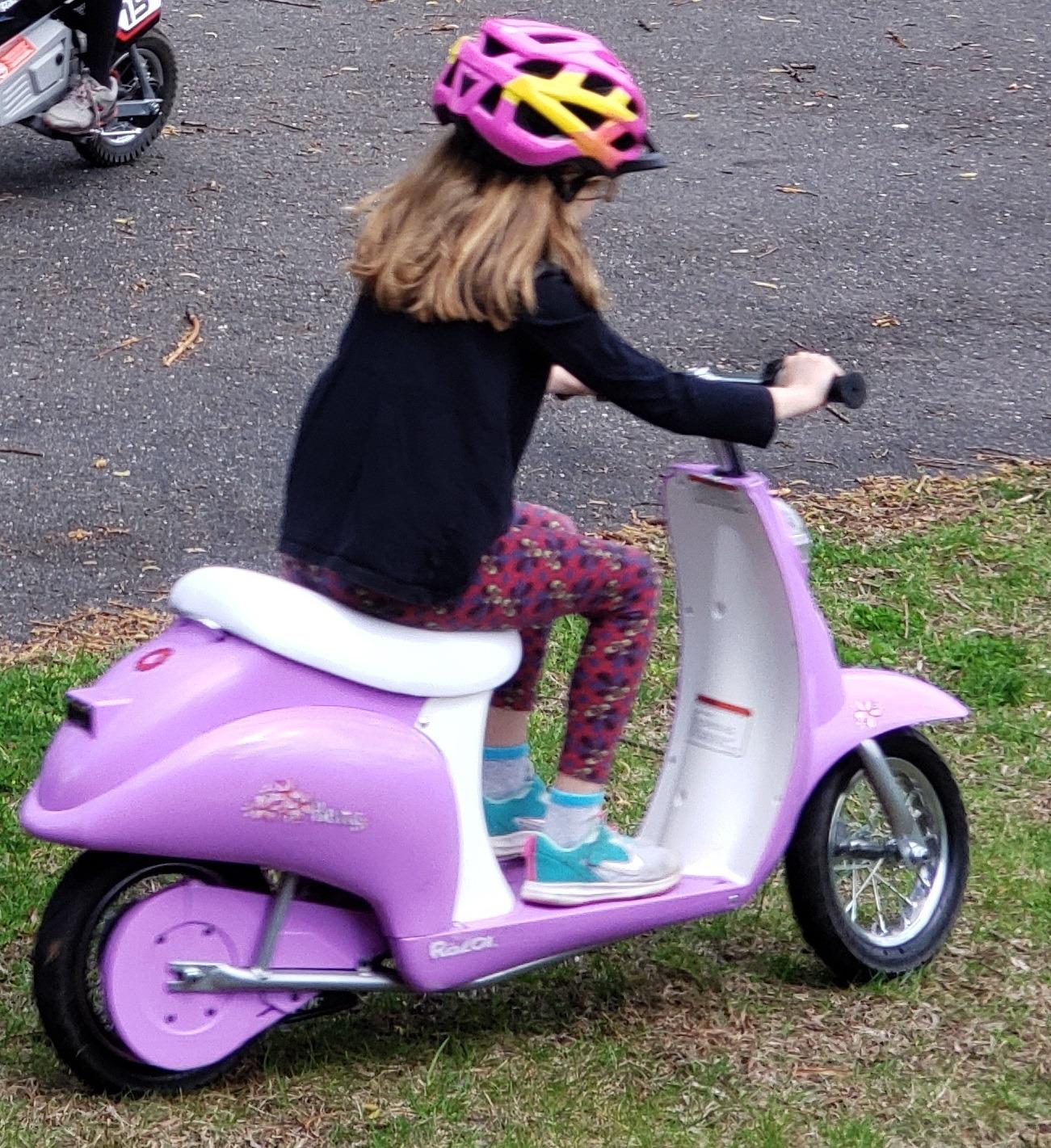 Miniature 24V Electric Kids Ride On Retro Scooter