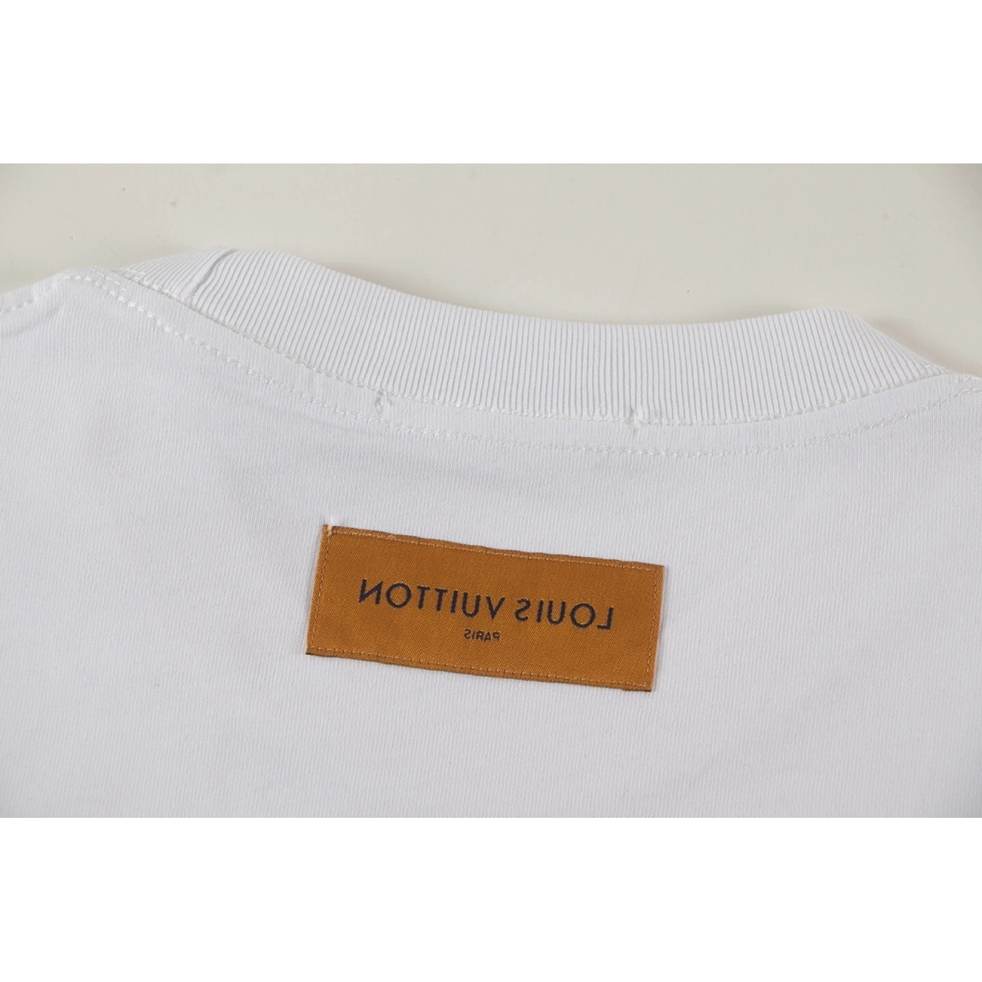 Louis Vuitton T-shirt W2643