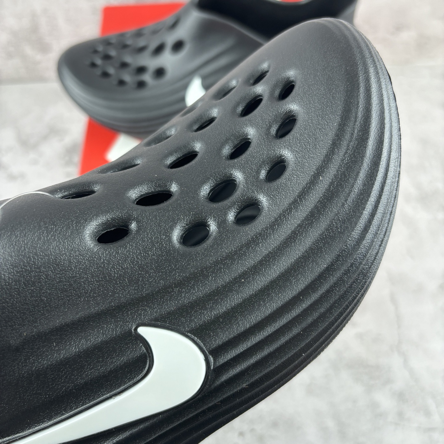 Nike ReactX Rejuven8 Sneakers detail 3