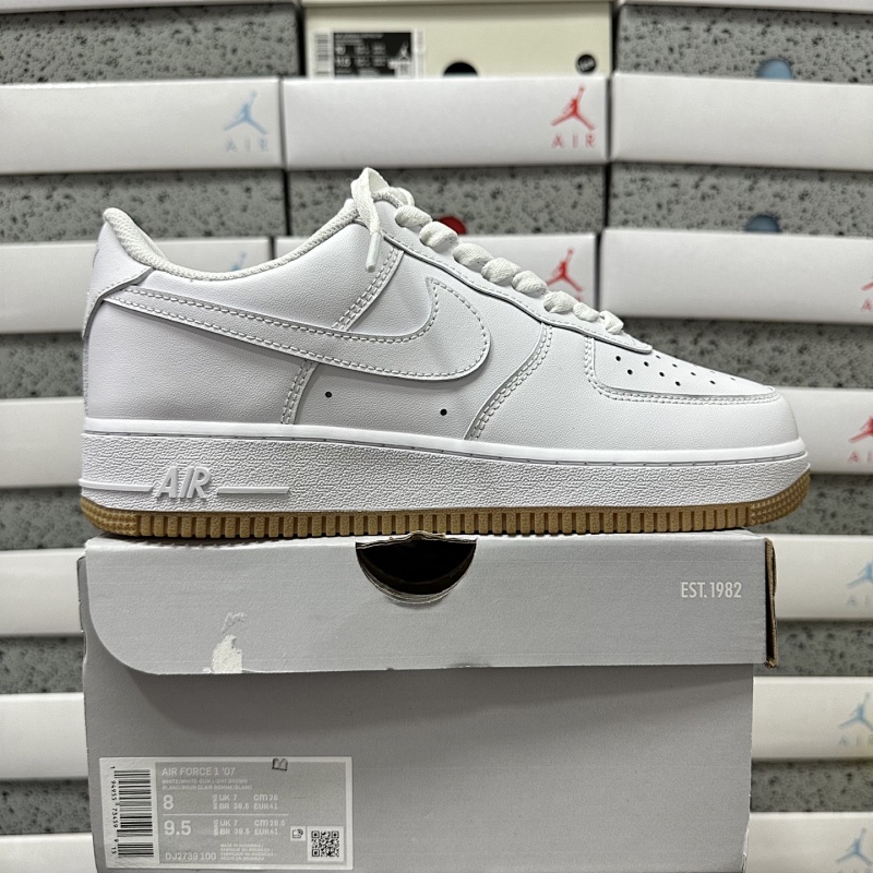 Nike Air Force 1