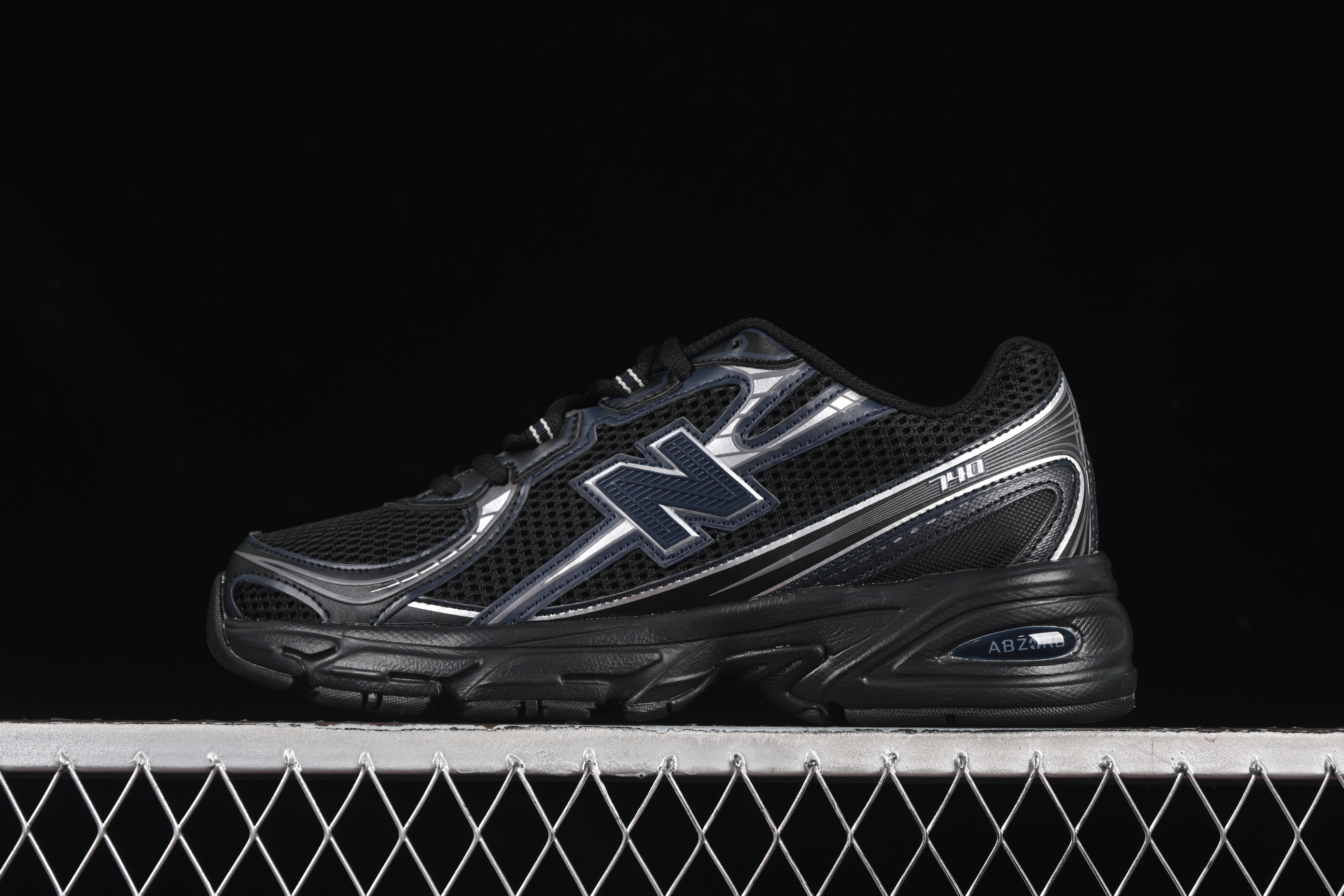 New Balance 740