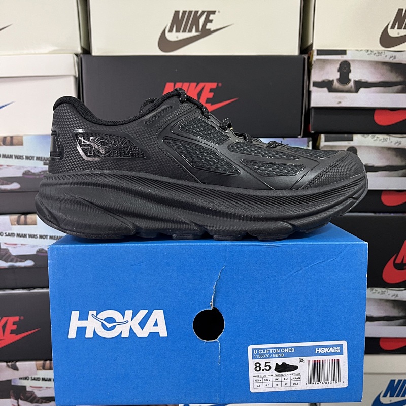 Hoka Clifton 9 Sneakers
