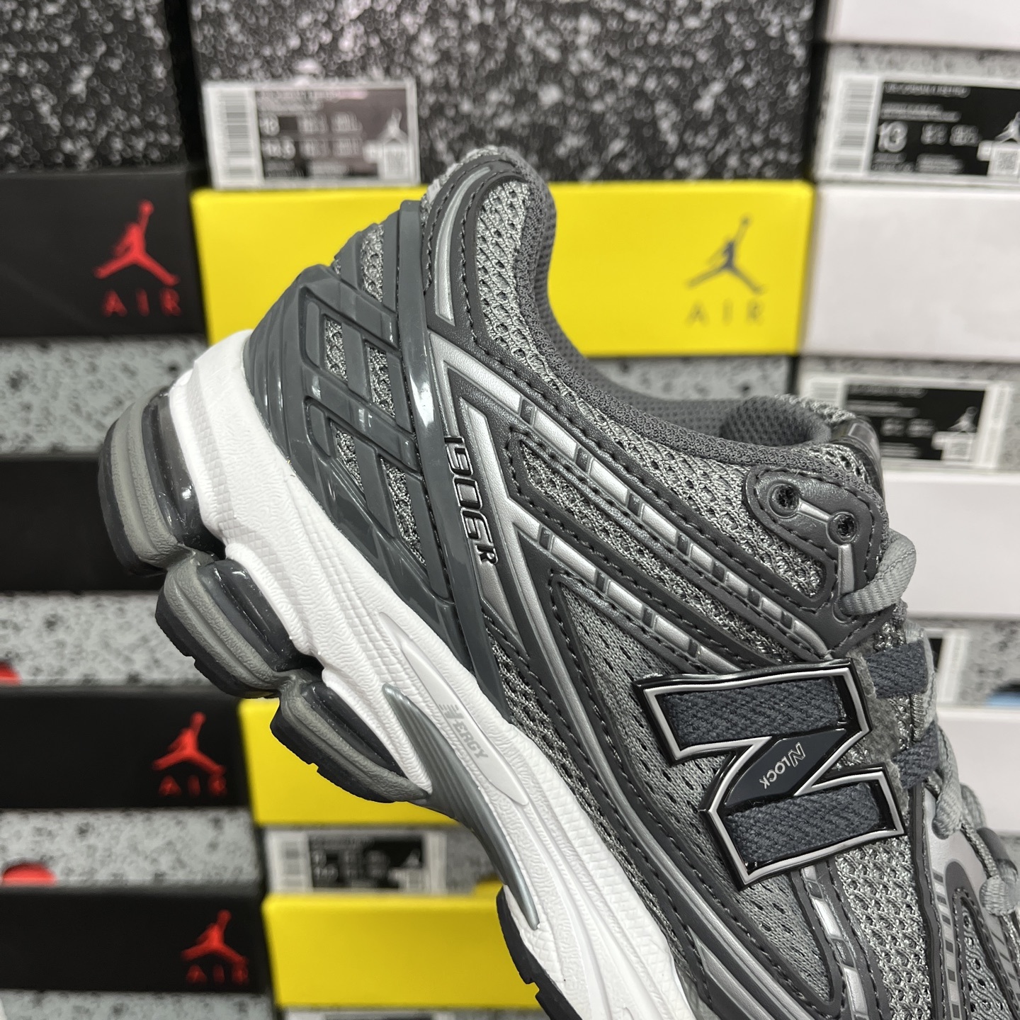 New Balance 1906 Sneakers detail 2