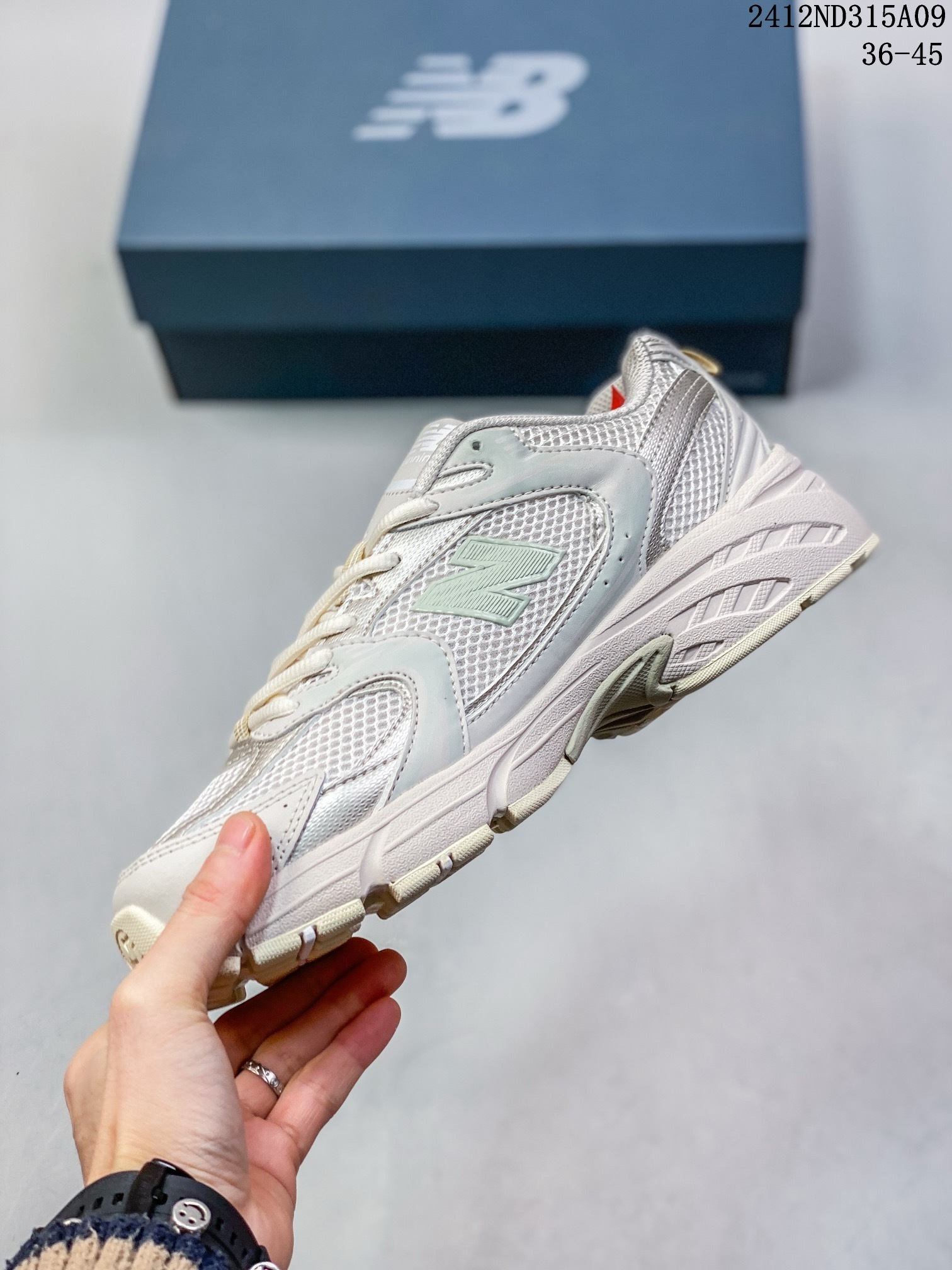 New Balance 530