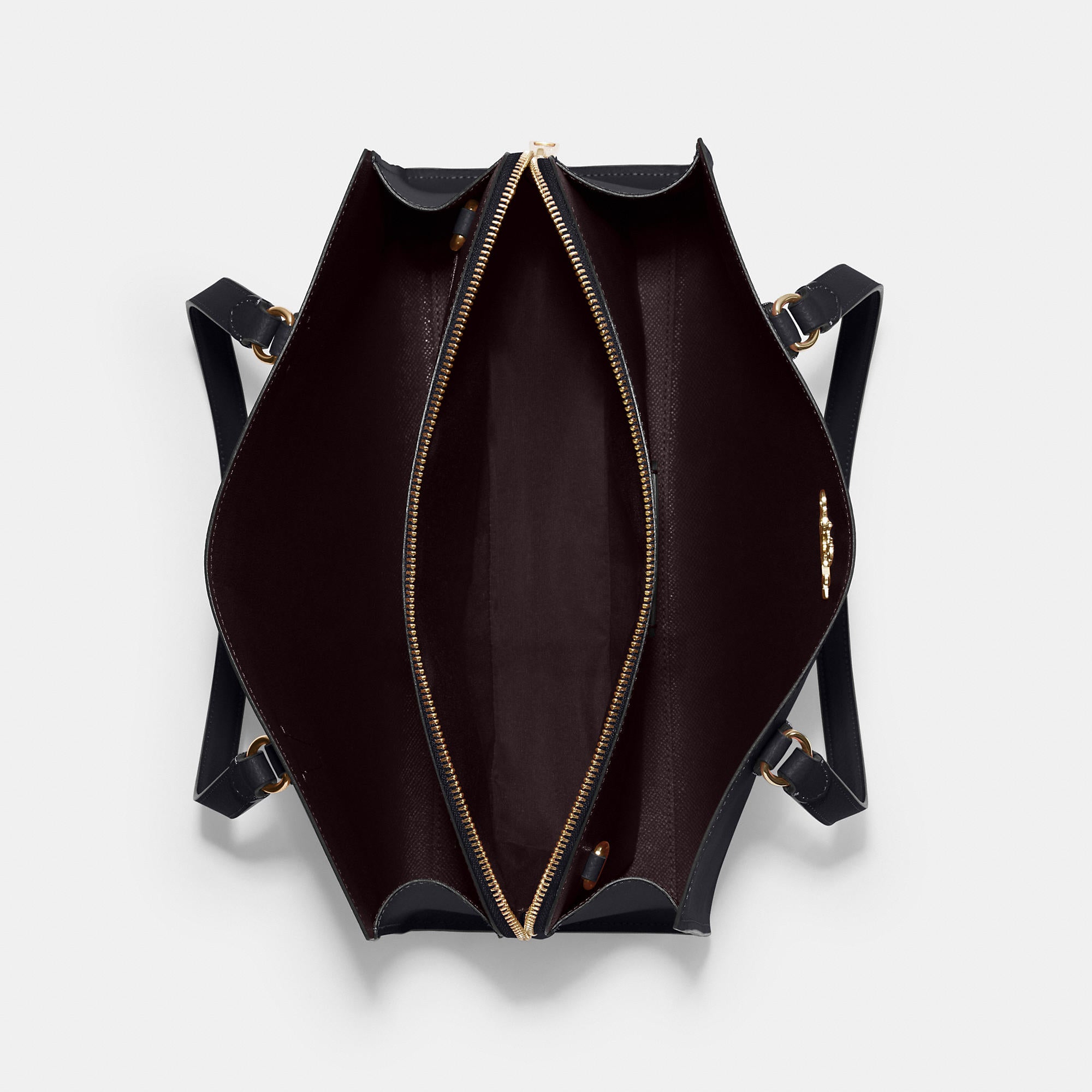 COAthtCH Classic handbags