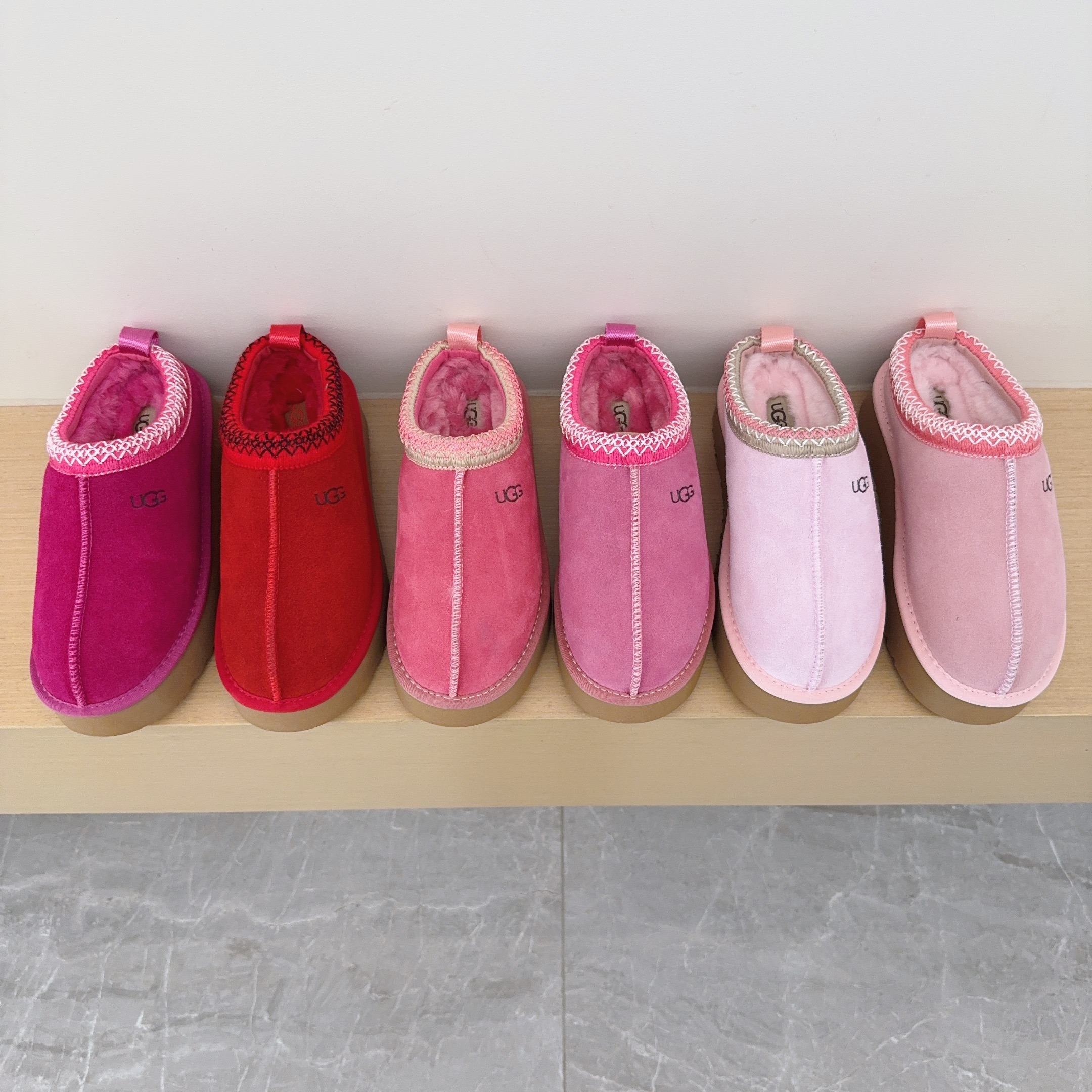 UGG Kids Ethnic Pattern Platform
