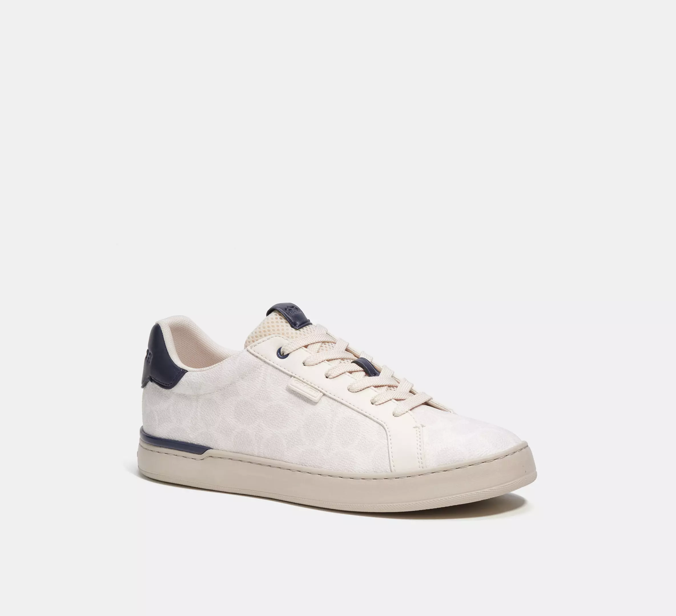 COAthtCH Lowline Low Top Sneaker In Signature Canvas