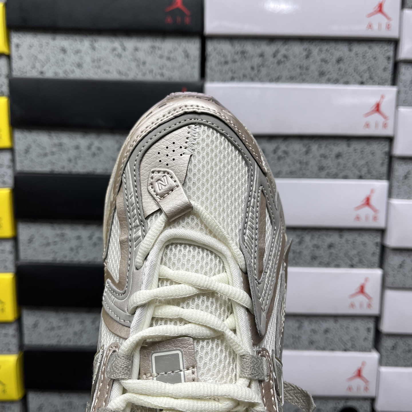 New Balance 1906 Sneakers detail 2
