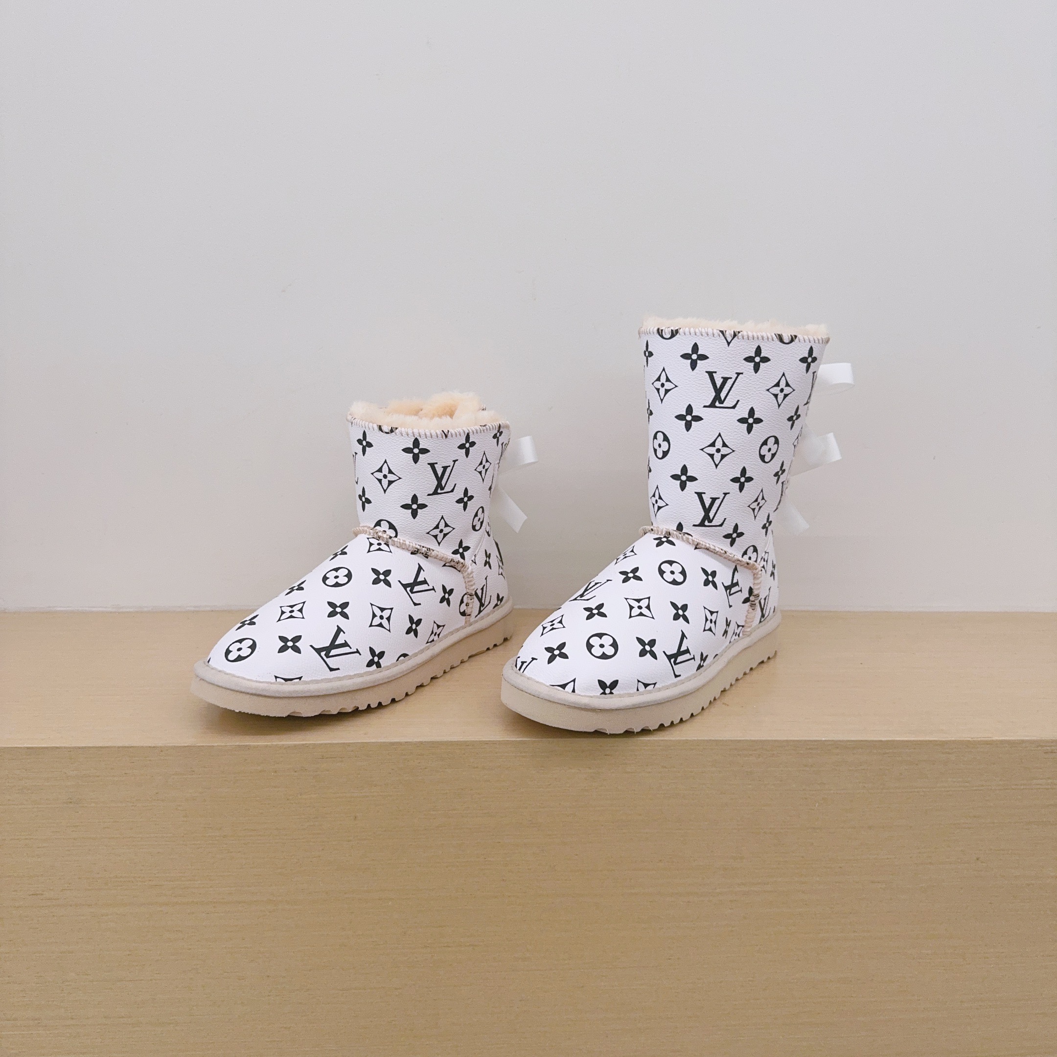 UGG Kids Collaboration Double Ribbon