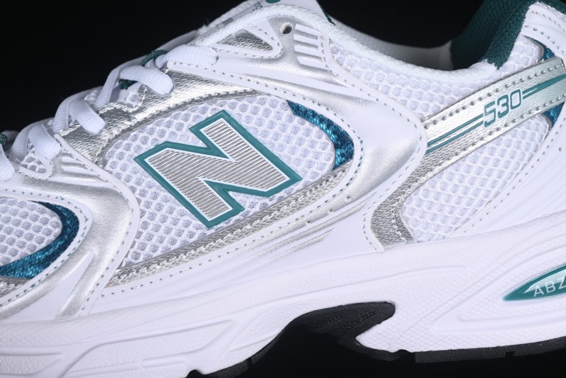 New Balance 530