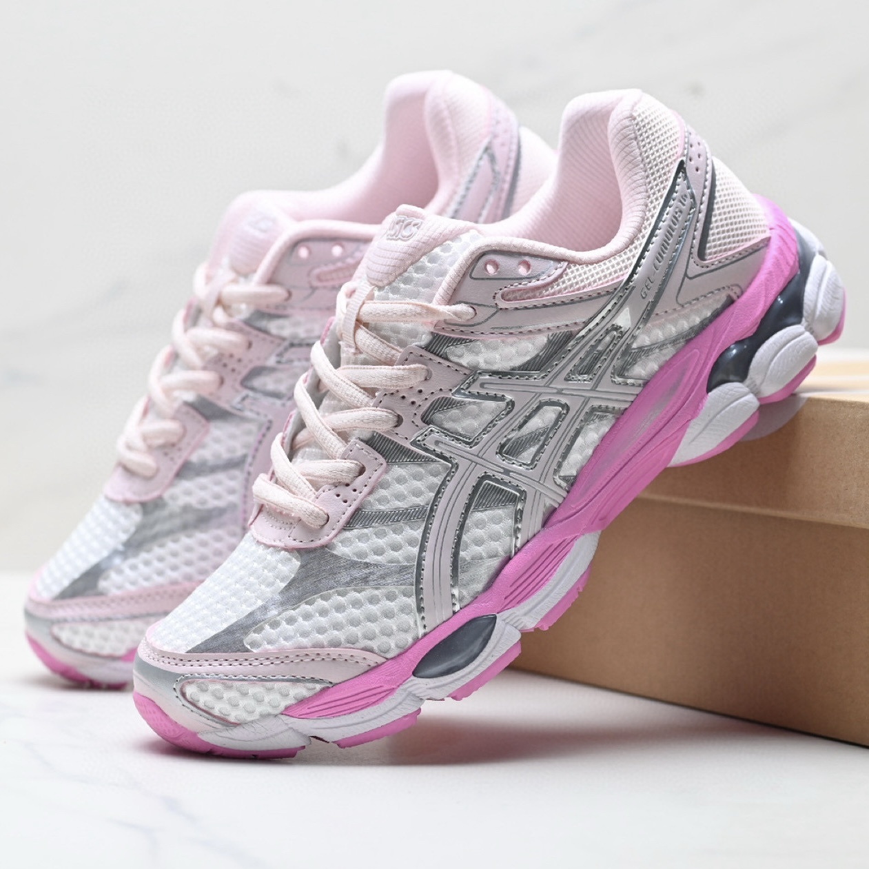 ASICS Gel-Cumulus 16