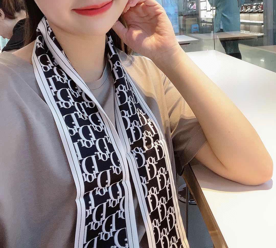 Dior Mitzah Scarf Style 014 SKU images