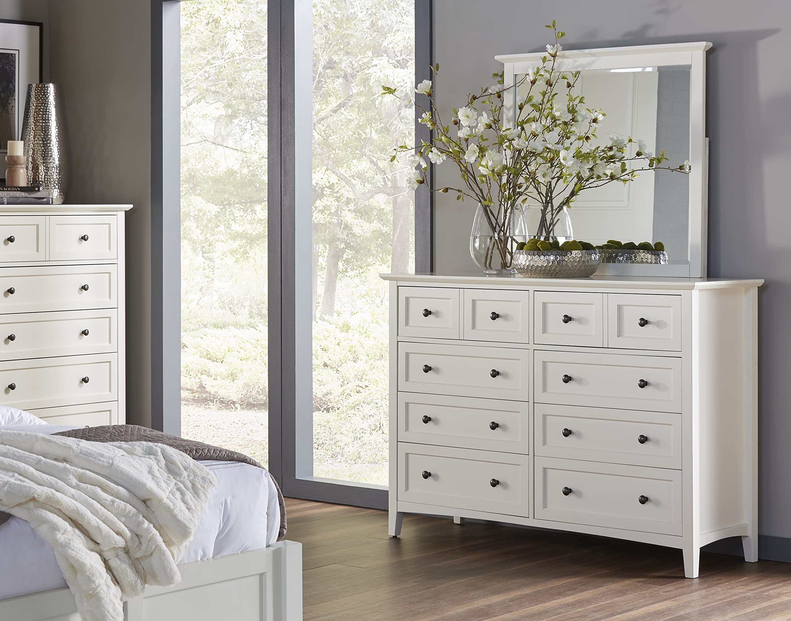 HEMNES 8-Drawer Dresser