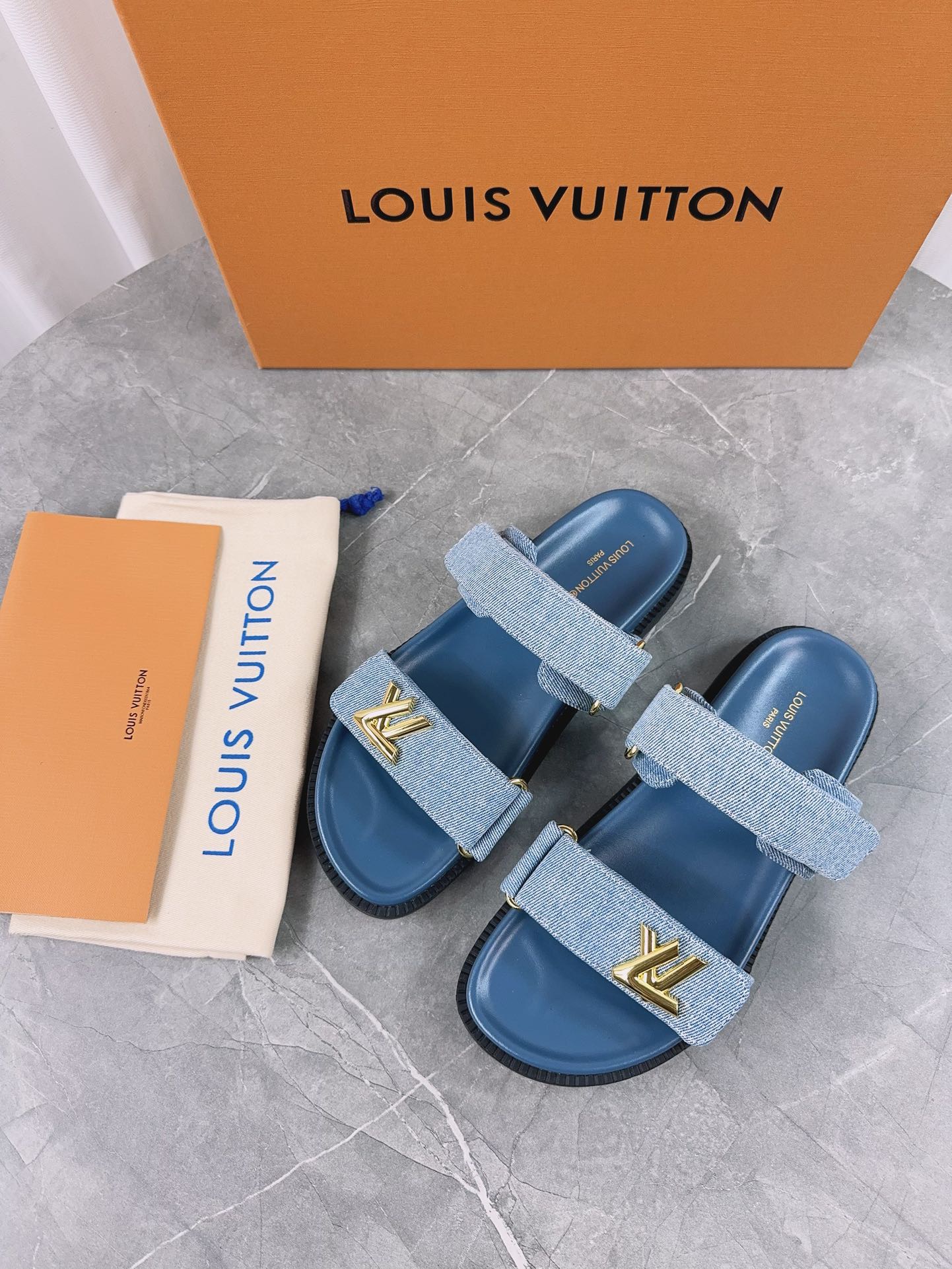 LV Sunset Flat Comfort Sandal