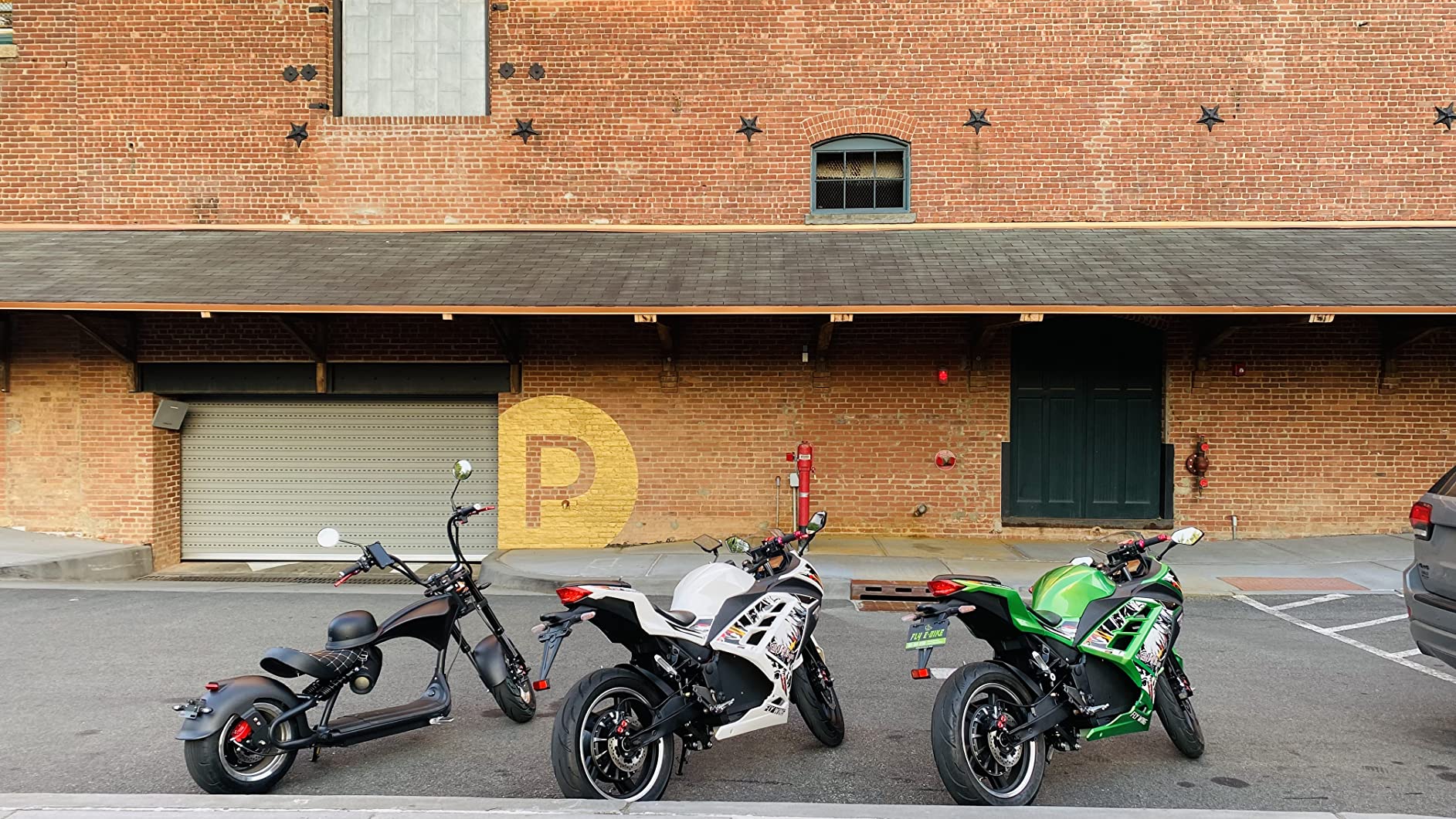 eAhora M1P 37Mph 2000W Electric Motorcycle for Adults