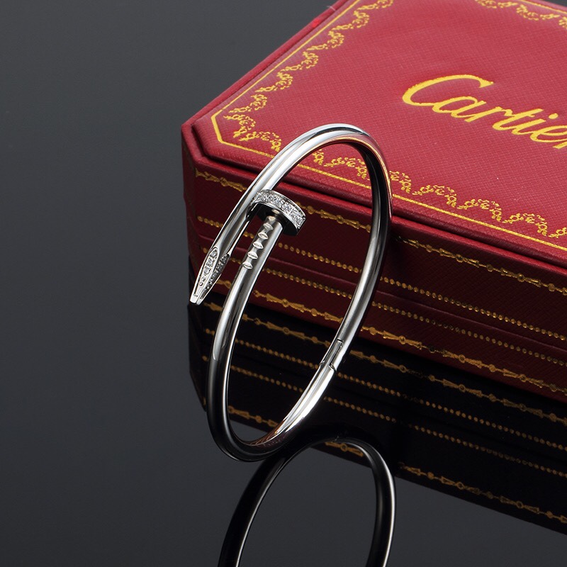 High Quality Cartier Jewellery Necklaces Bracelets Rings