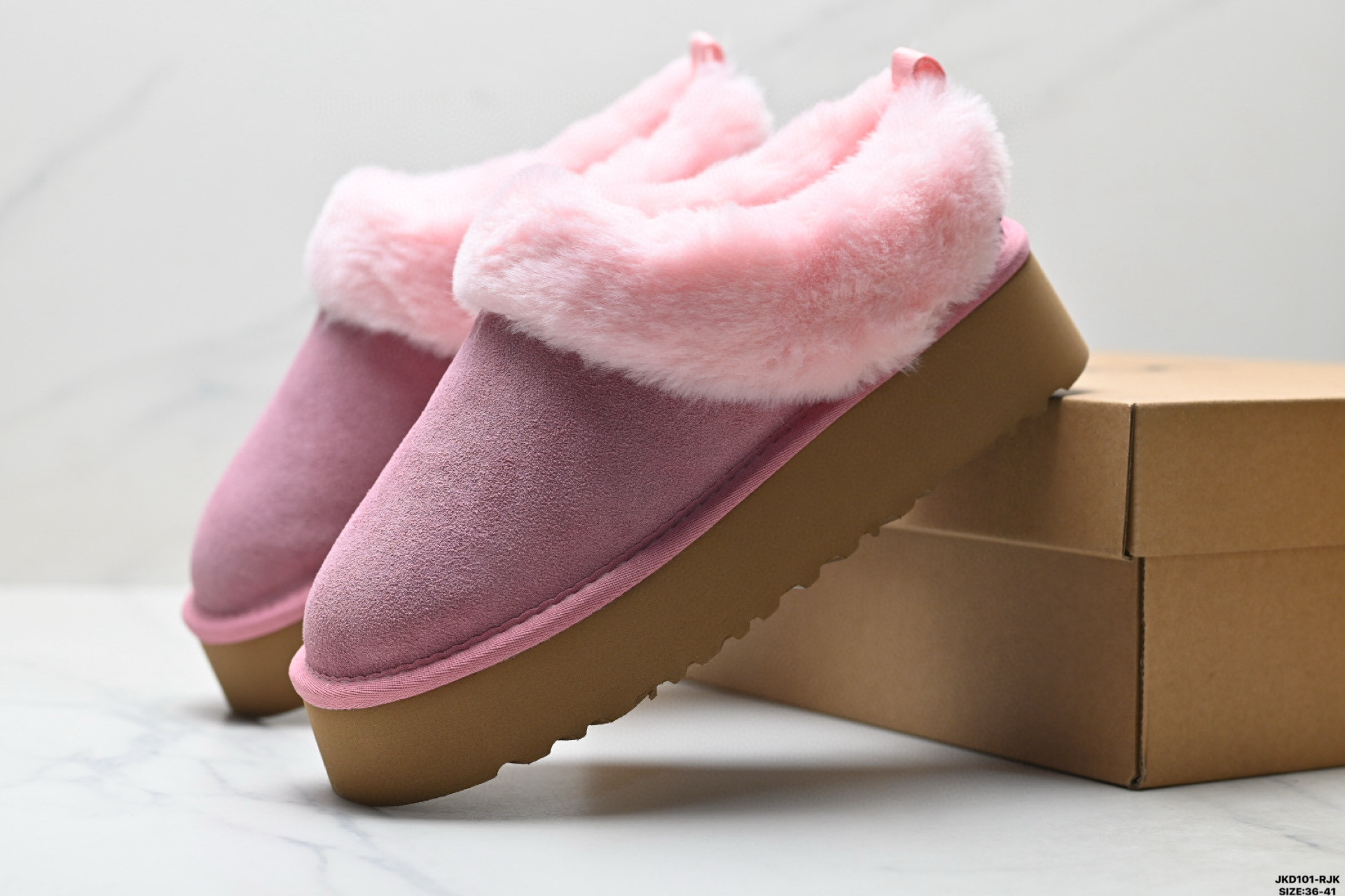 UGG Classic Clear Mini Detail 22