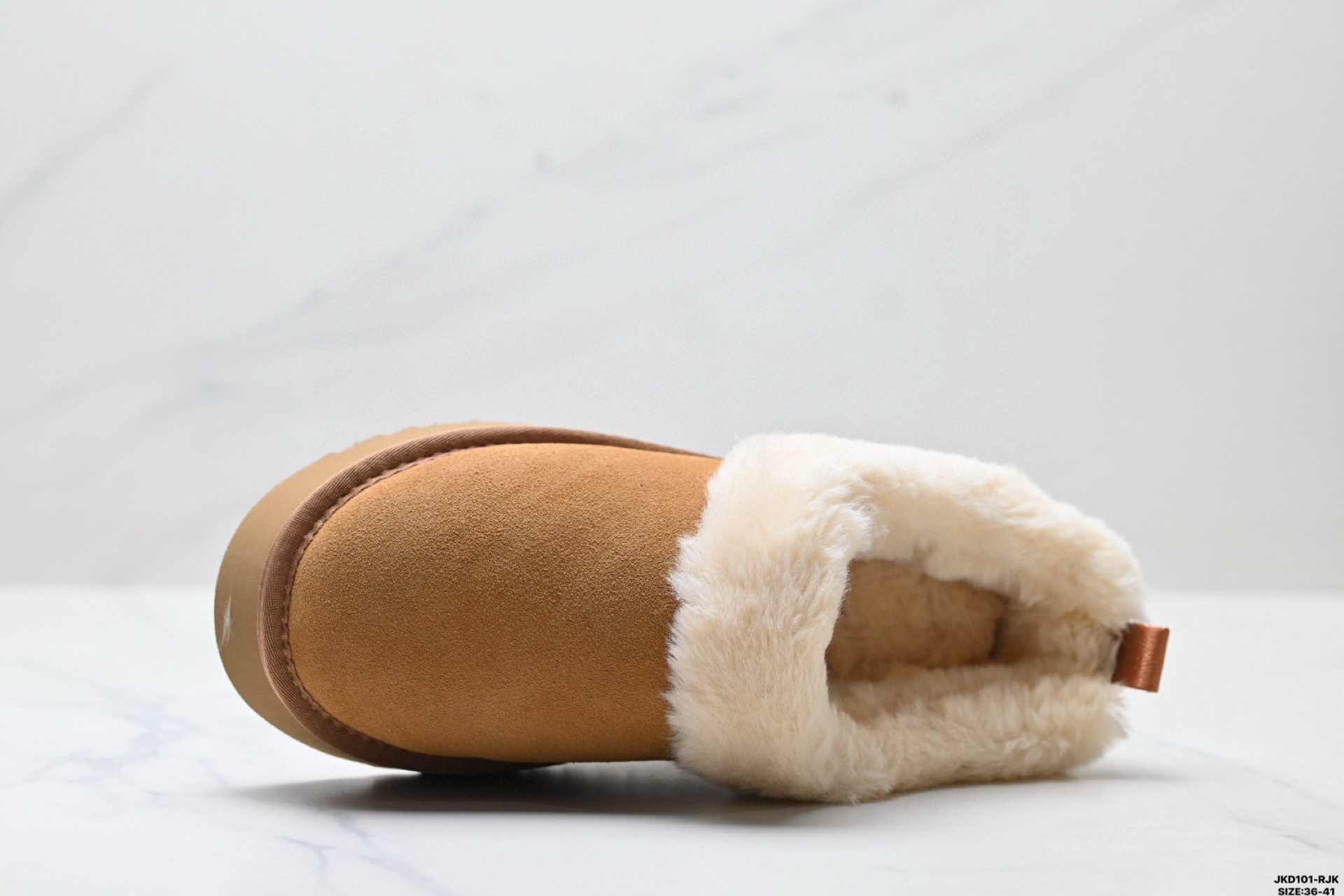 UGG Classic Clear Mini Detail 25
