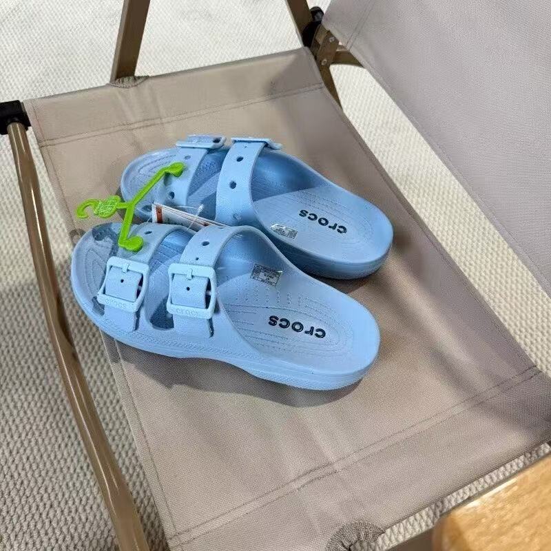 Crocs Saturday Sandals