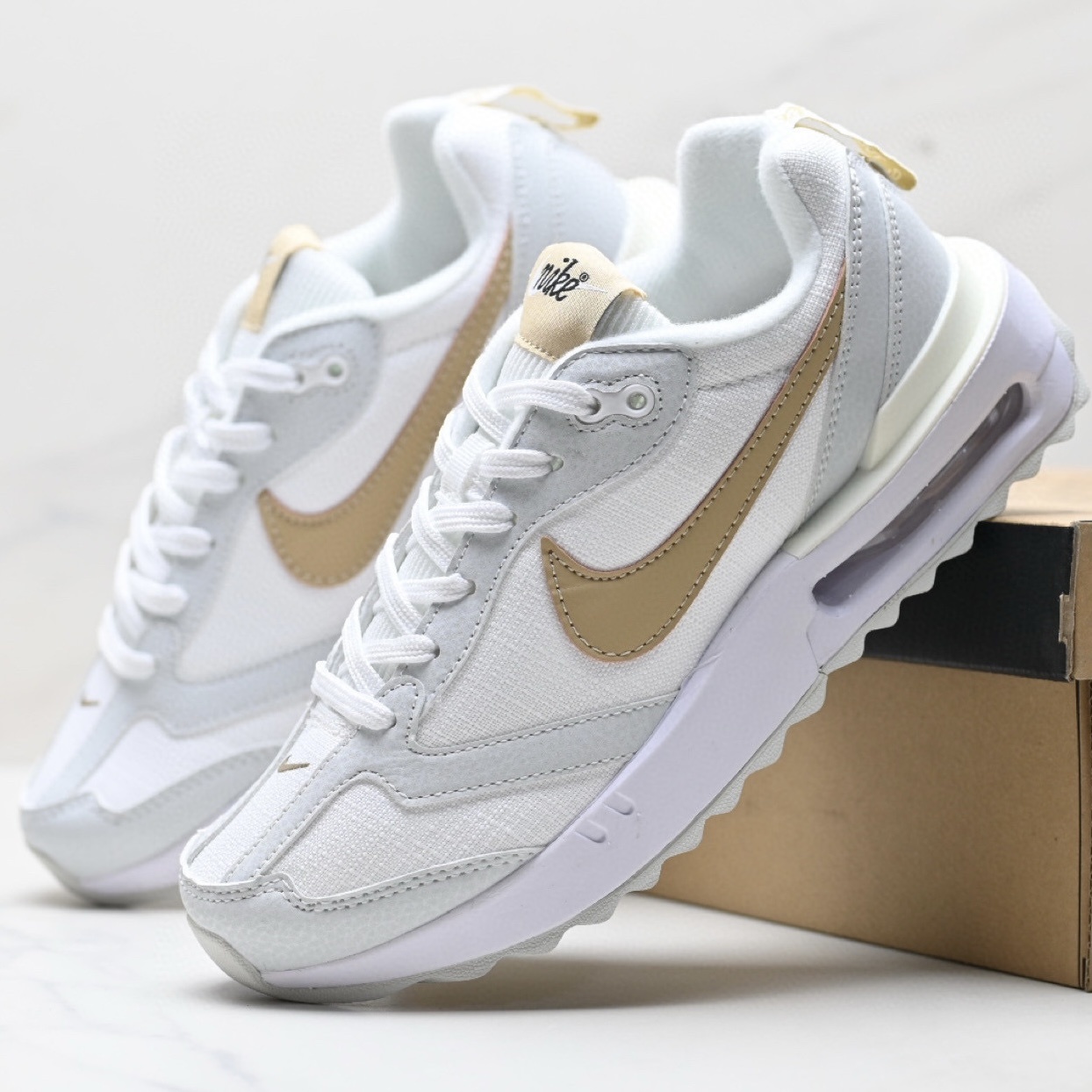 Air Max Dawn 14