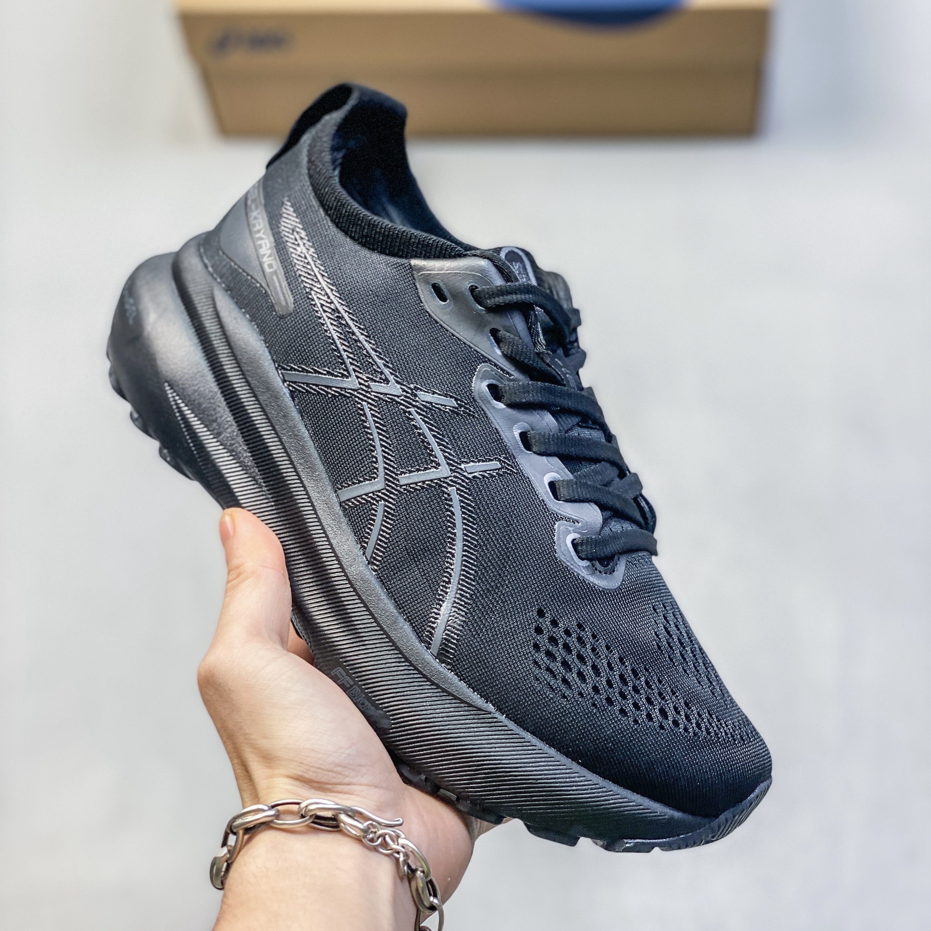 ASICS Gel-Kayano 31
