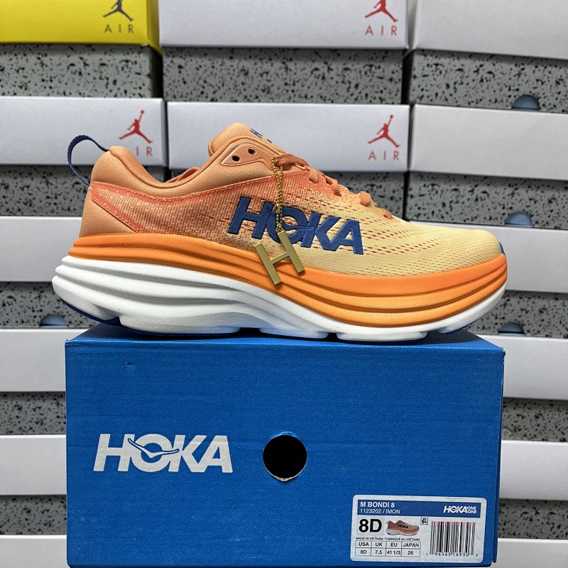 Hoka Bondi 8 Sneakers