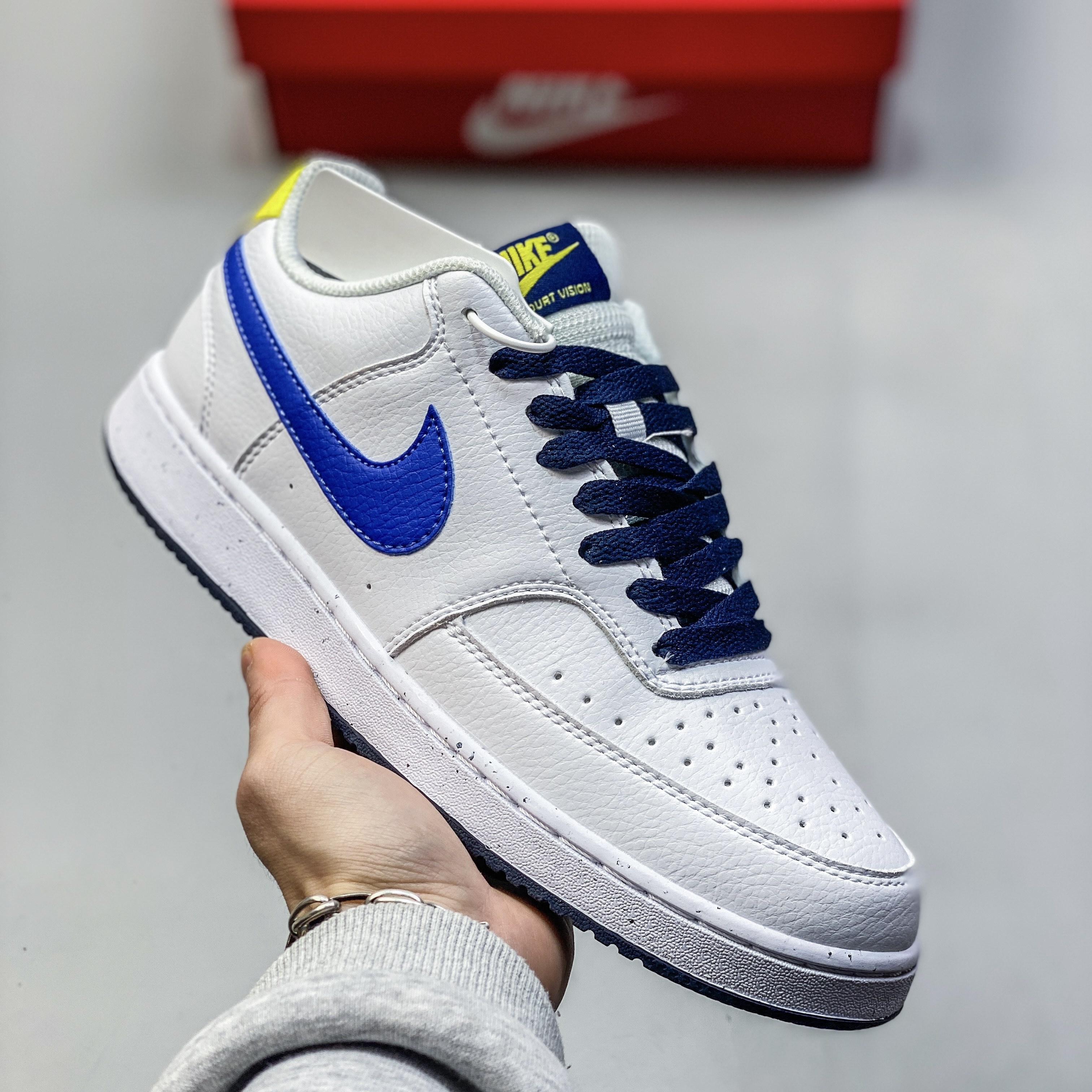 Nike Court Vision Low