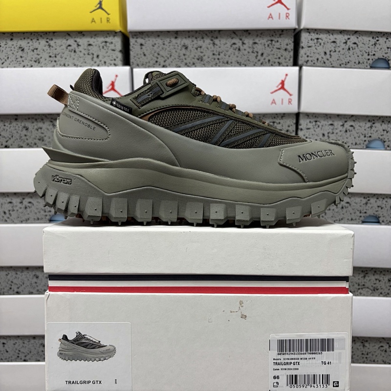 Moncler Trailgrip Gore-Tex 11