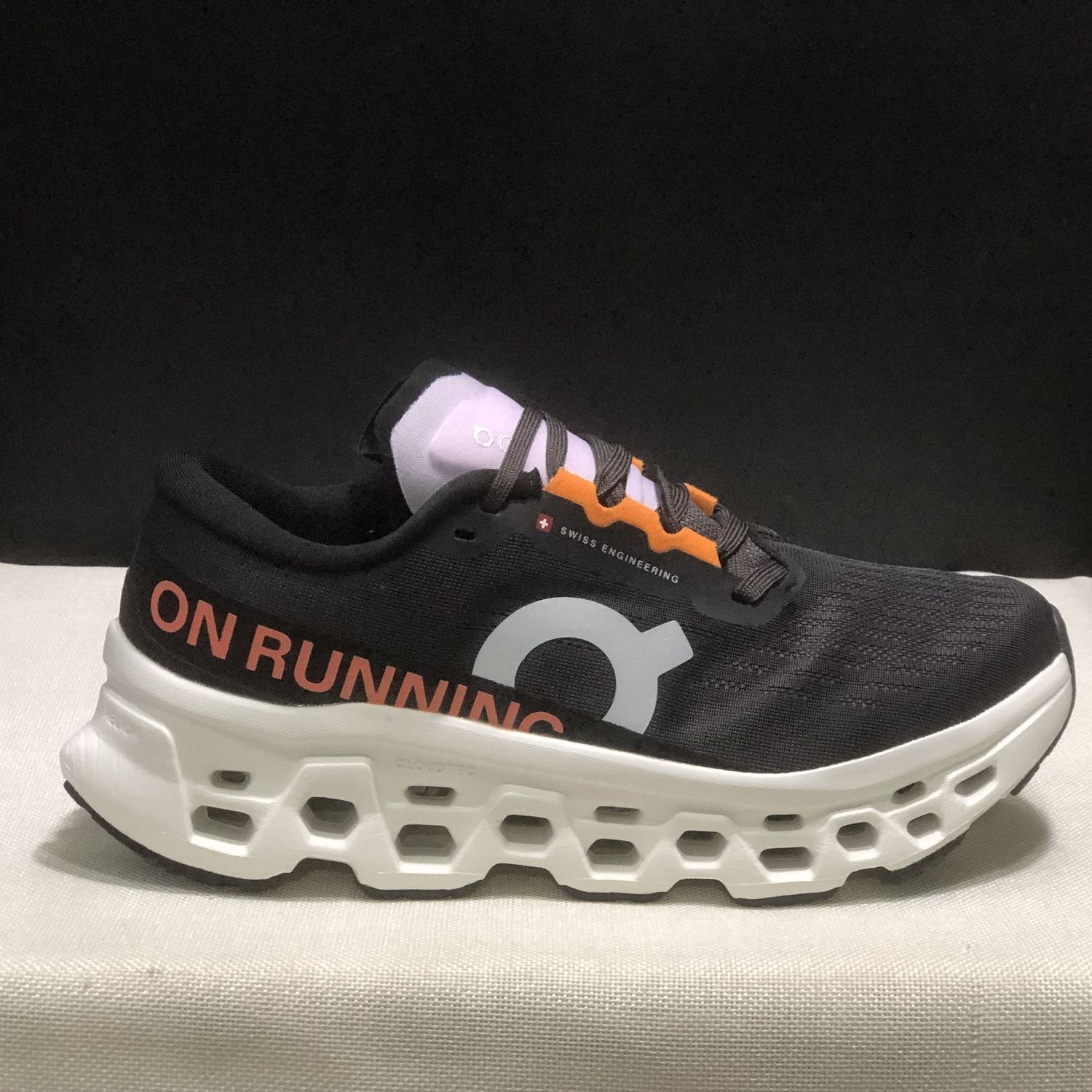 ON Cloudmonster 3