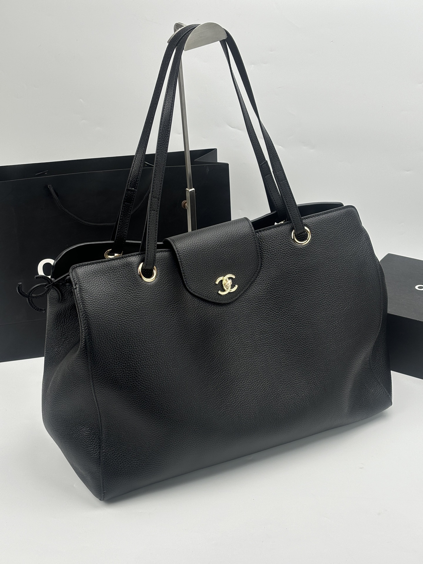 Chanel Large Caviar Shopping Tote Bag Black Leather Gold CC Logo Shoulder Handbag