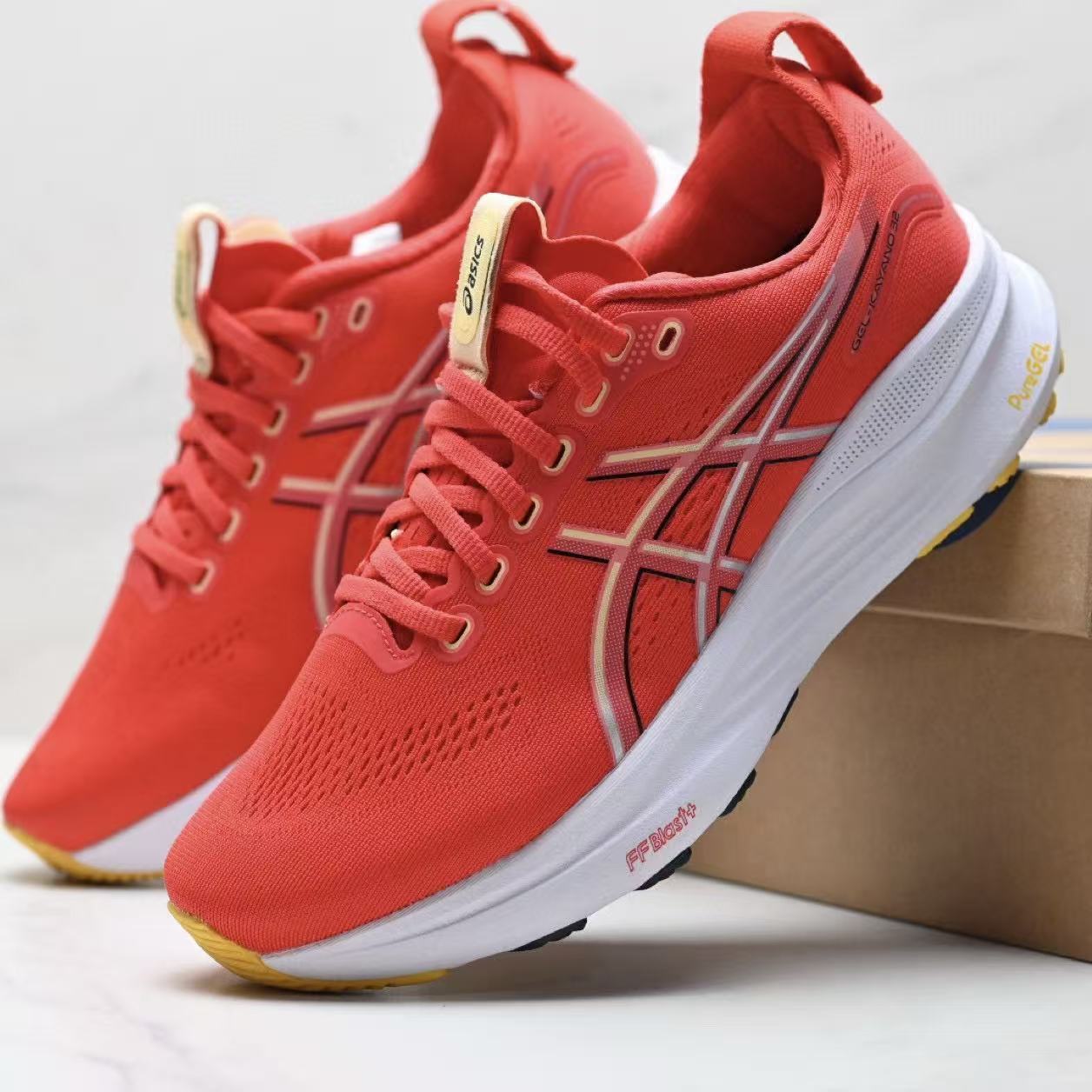 ASICS Gel-Kayano 32