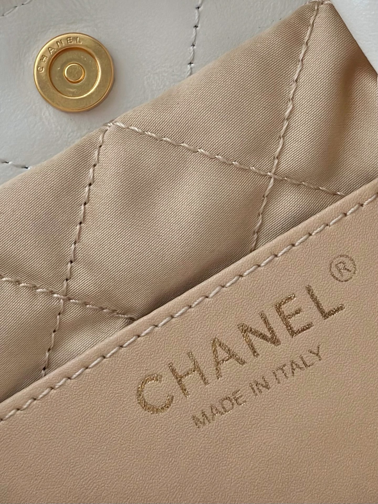 Chanel Drawstring Logo Bag White detail 3