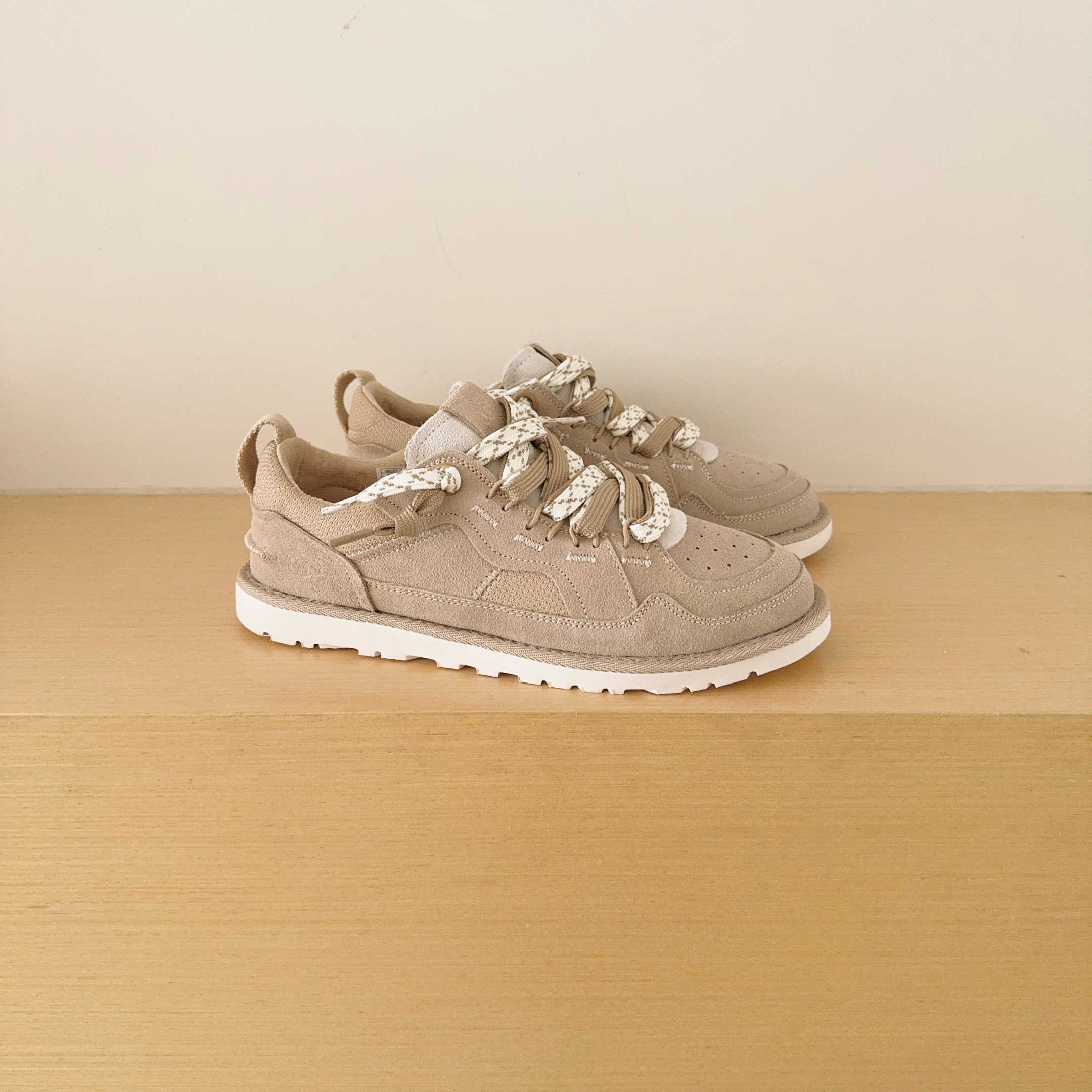 UGG Footwear Style 077